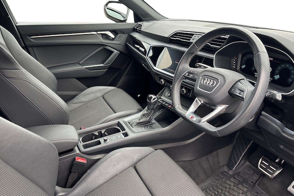 Used Audi Q3 2023 for sale - 76242532: Photo 6