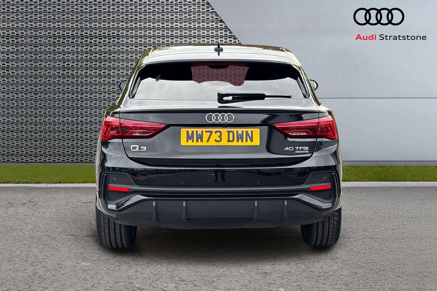 Used Audi Q3 2023 for sale - 76242532: Photo 7