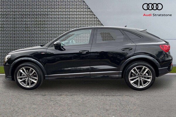 Used Audi Q3 2023 for sale - 76242532: Photo 8