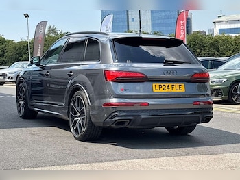 Used Audi Q7 2024 for sale - 79183396: Photo
