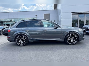 Used Audi Q7 2024 for sale - 79183396: Photo