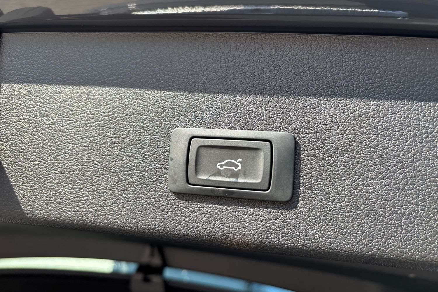 Used Audi Q8 for sale - 77960874: Photo 32