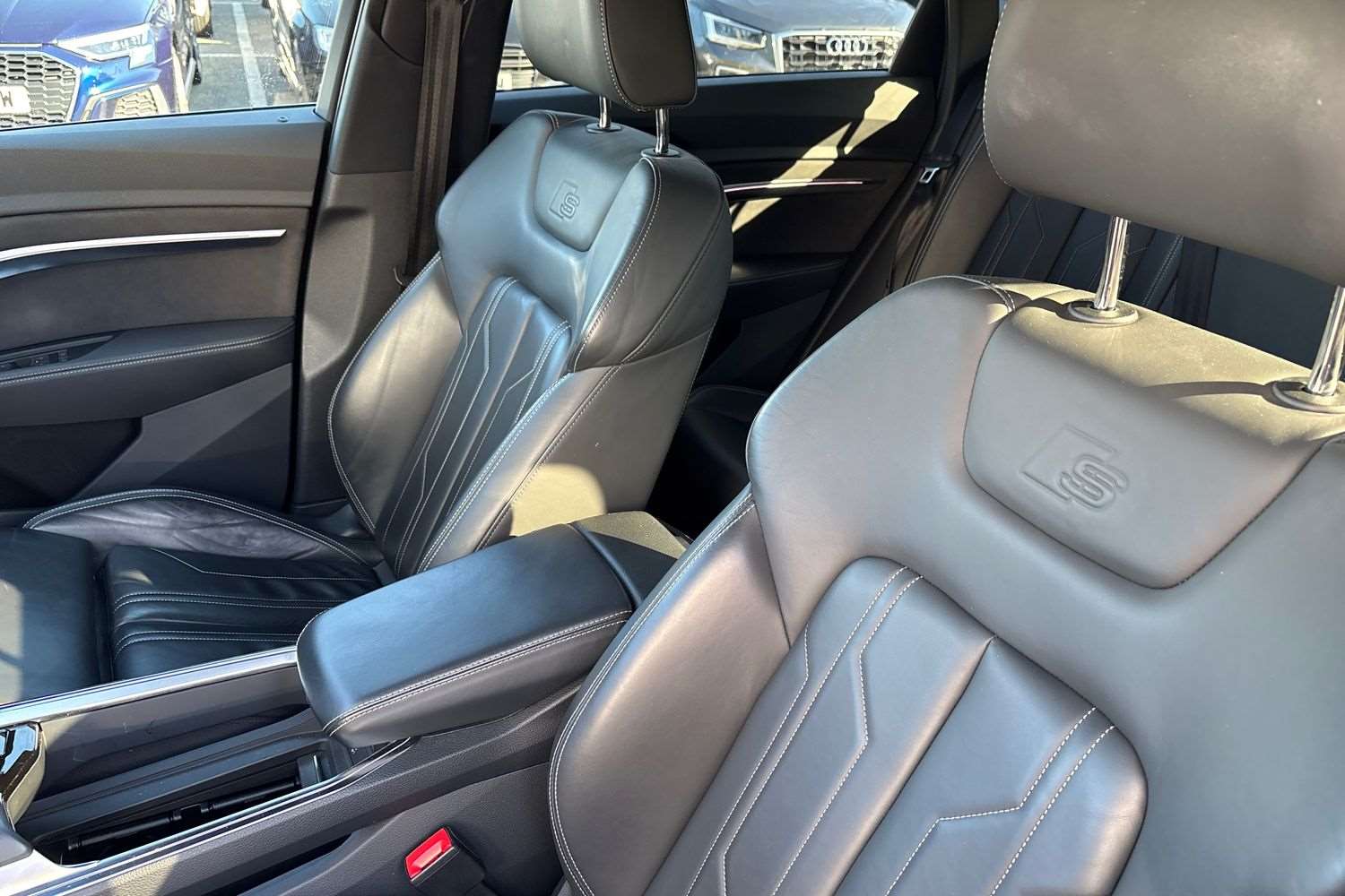 Used Audi Q8 for sale - 77960874: Photo 35