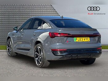 Used Audi Q8 2023 for sale - 77960874: Photo