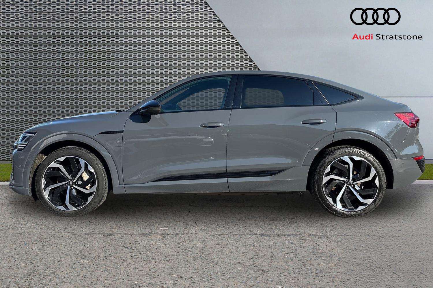 Used Audi Q8 for sale - 77960874: Photo 8