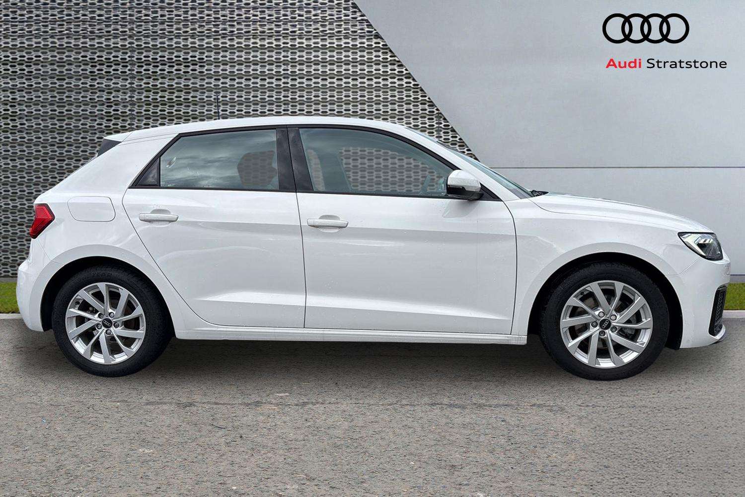 Used Audi A1 for sale - 77661169: Photo 4