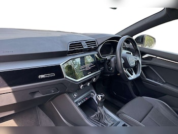 Used Audi Q3 2023 for sale - 78576840: Photo