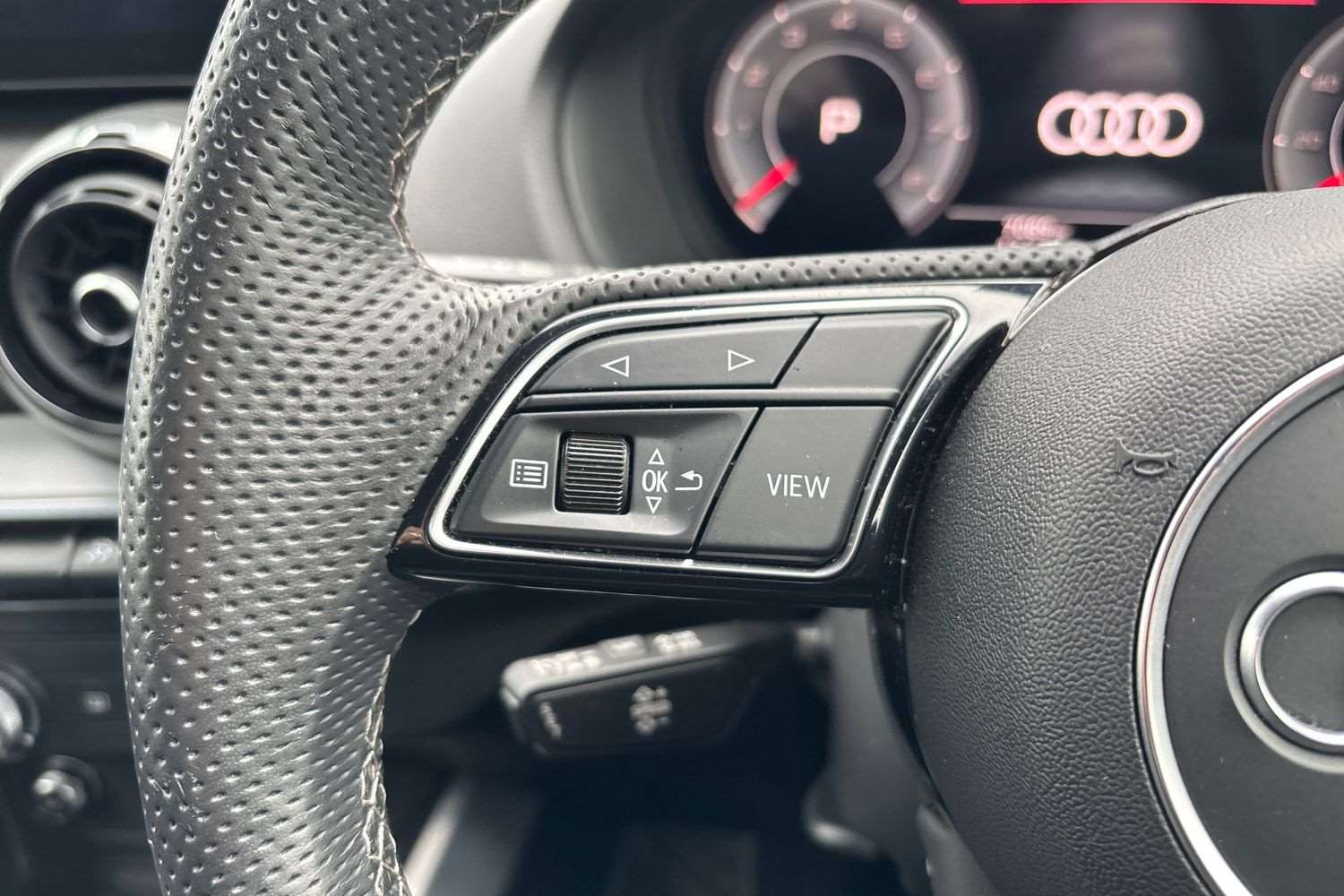 Used Audi Q2 for sale - 77810829: Photo 16