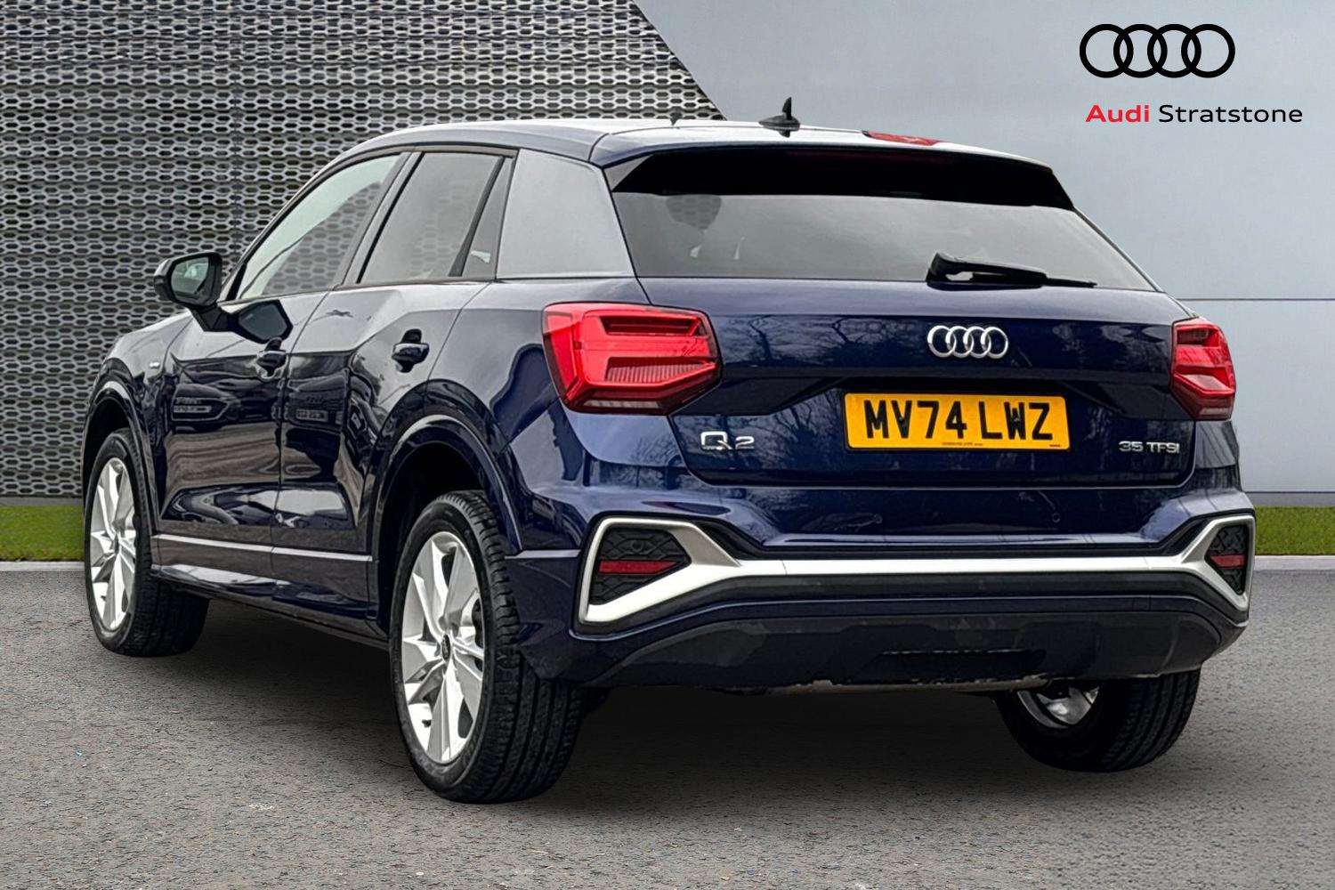 Used Audi Q2 for sale - 77810829: Photo 3