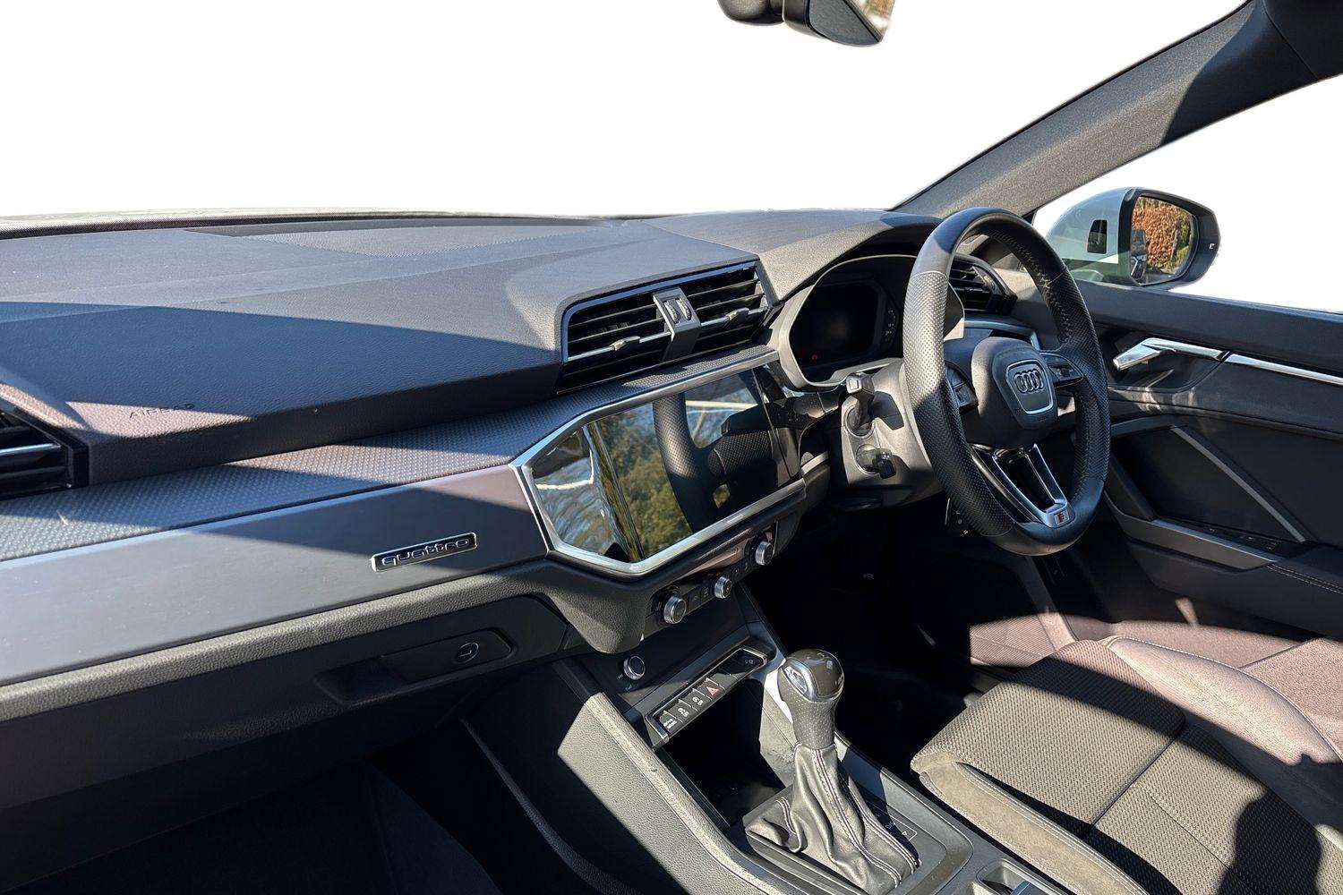 Used Audi Q3 2020 for sale - 77756483: Photo 2