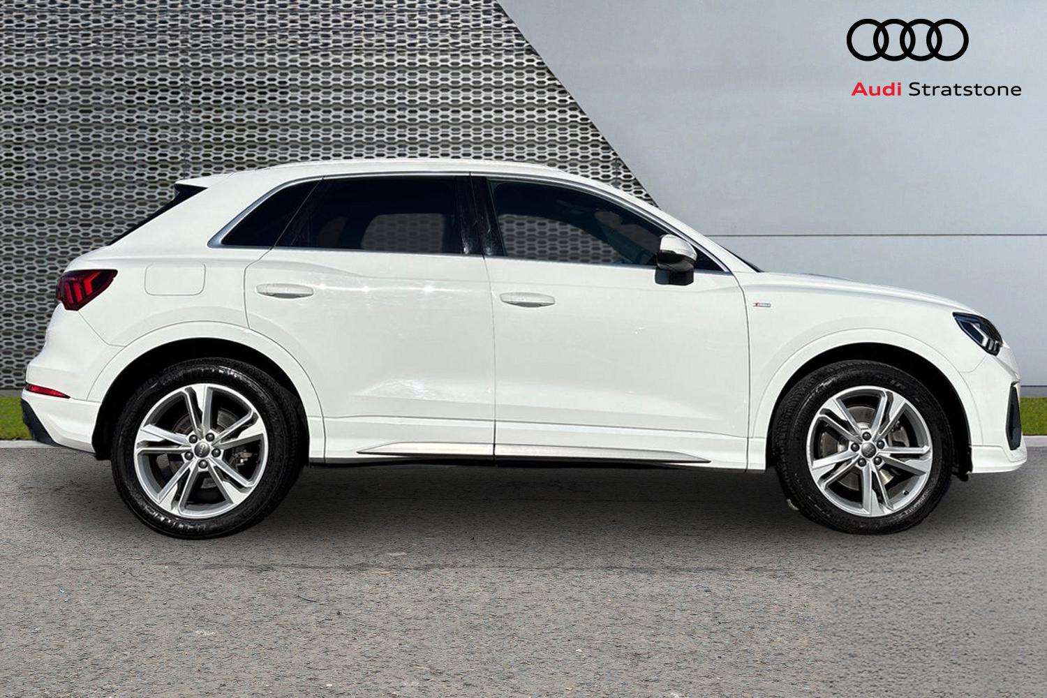 Used Audi Q3 2020 for sale - 77756483: Photo 4