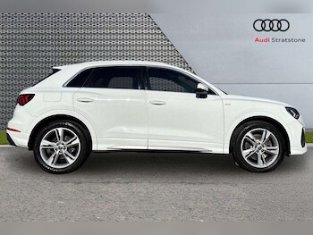 Used Audi Q3 2020 for sale - 77756483: Photo