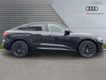 Used Audi Q8 2023 for sale - 78845539: Photo