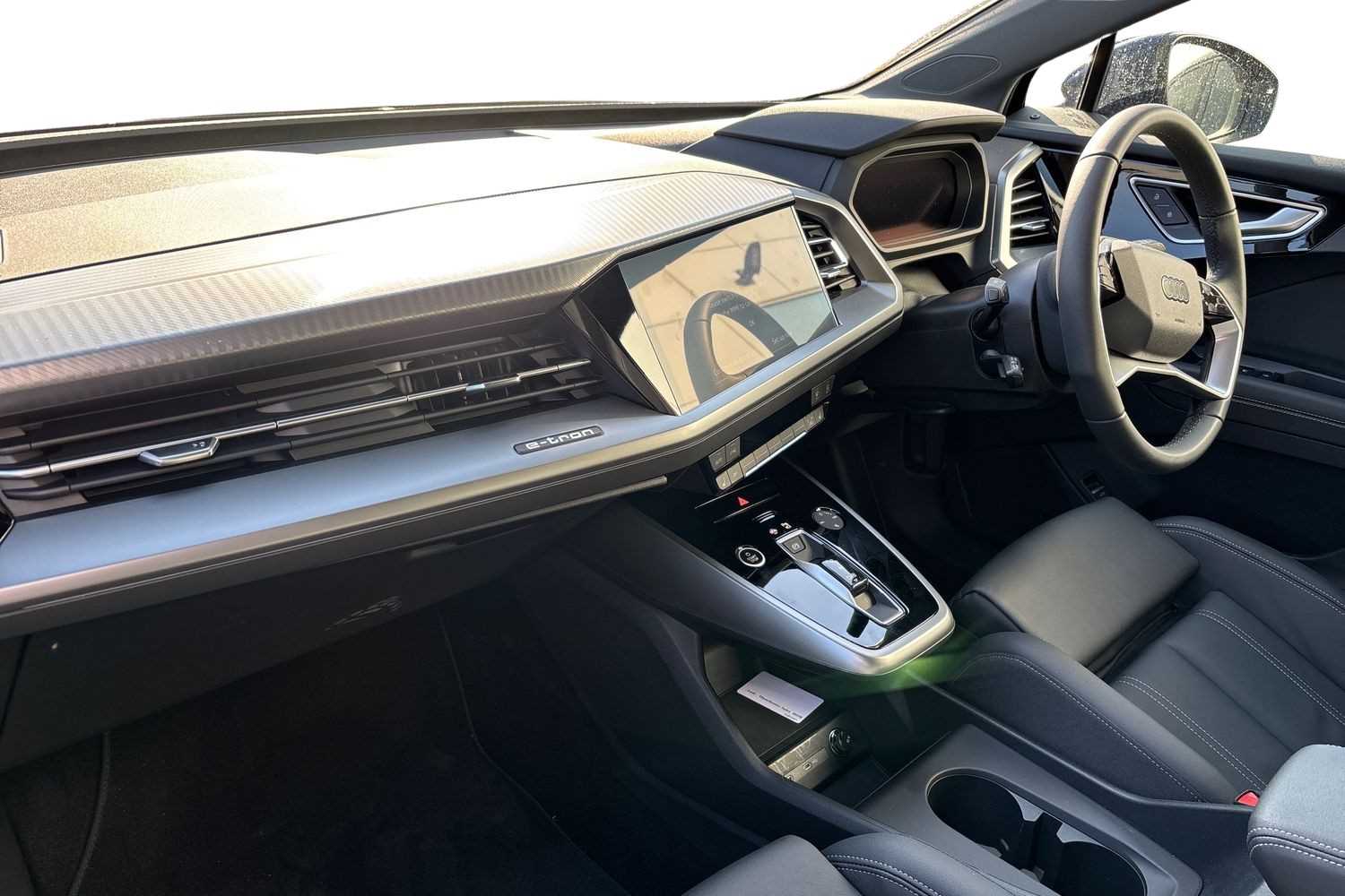 Used Audi Q4 e-tron 2024 for sale - 76339592: Photo 2