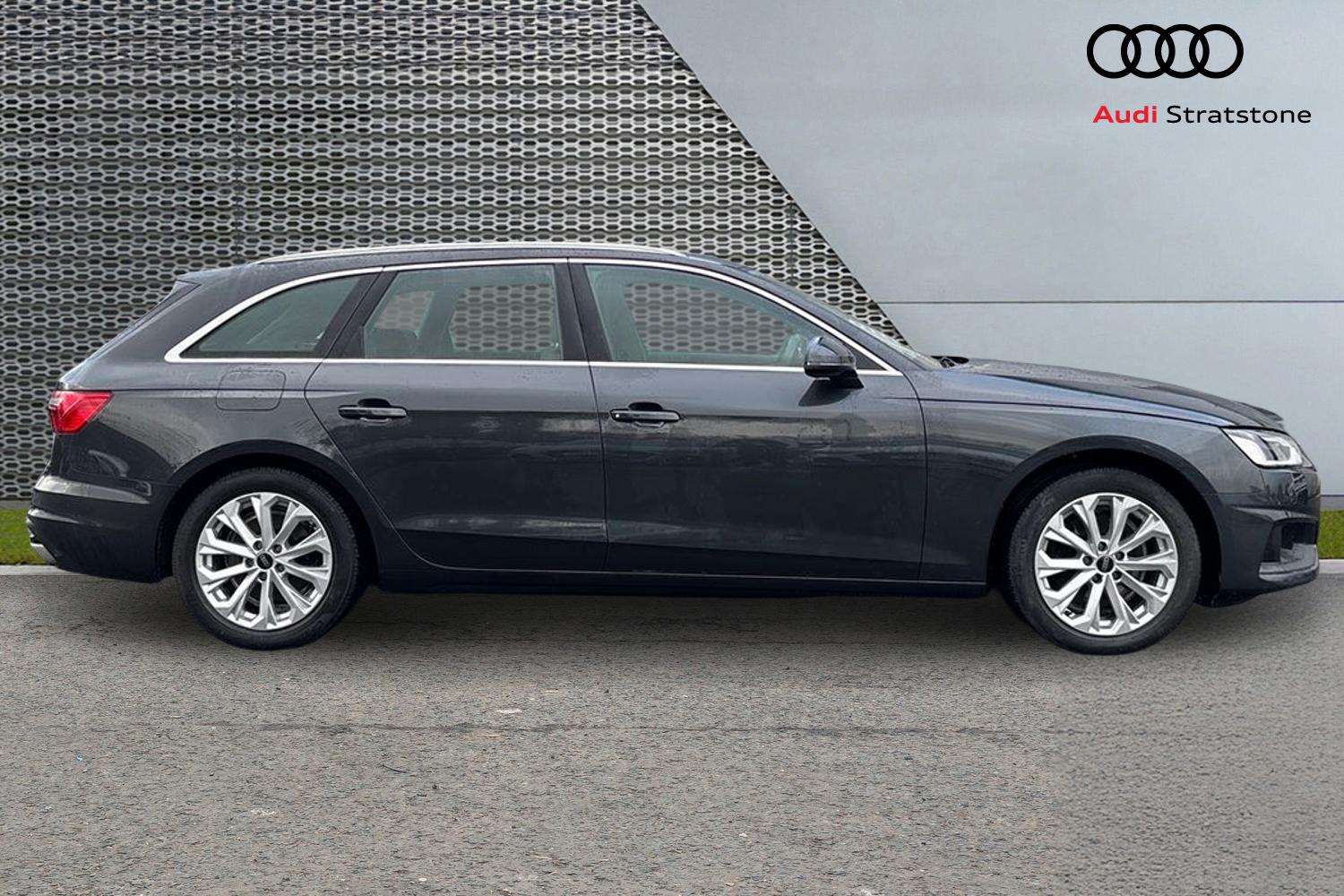 Used Audi A4 2023 for sale - 76636701: Photo 4