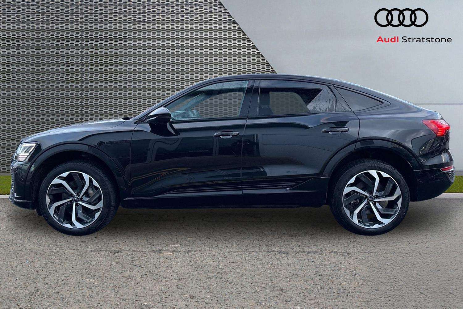 Used Audi Q8 2024 for sale - 77615483: Photo 8