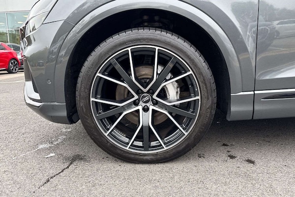 Used Audi Q8 2021 for sale - 76286235: Photo 11