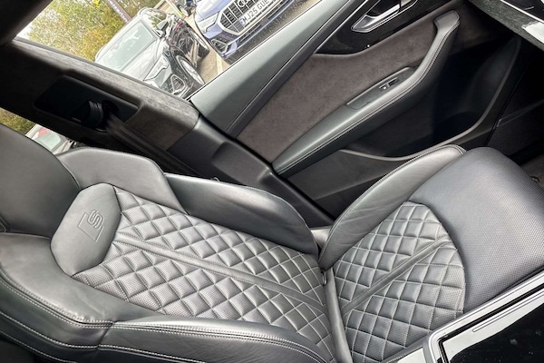 Used Audi Q8 2021 for sale - 76286235: Photo 33