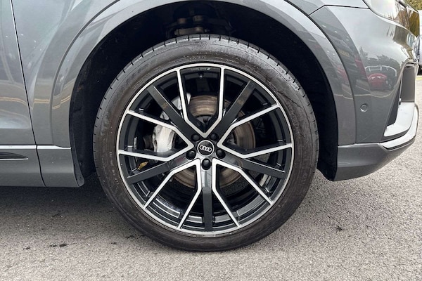 Used Audi Q8 2021 for sale - 76286235: Photo 5