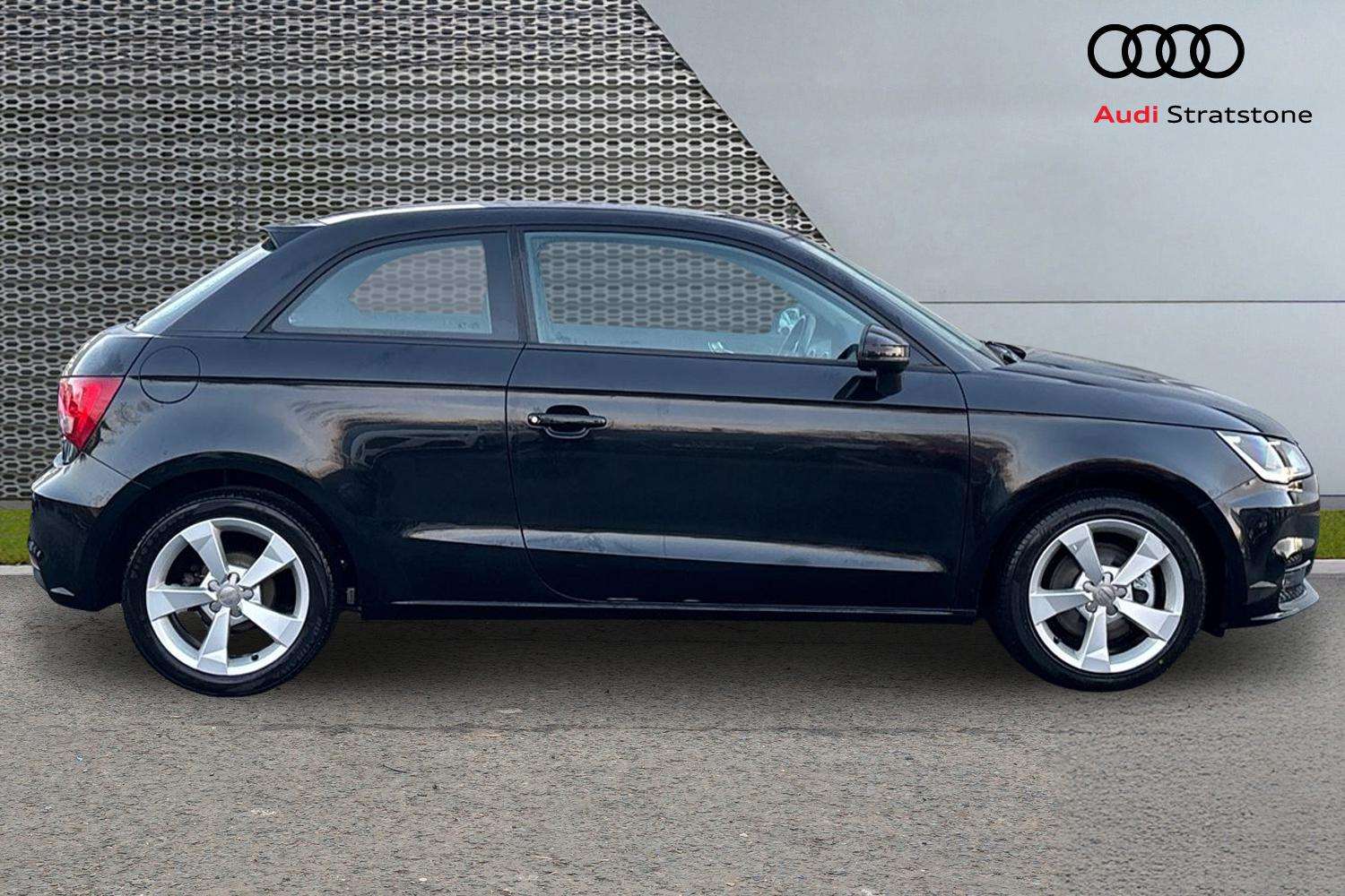 Used Audi A1 2018 for sale - 76928990: Photo 4