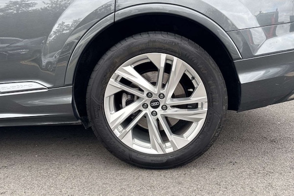 Used Audi Q7 2023 for sale - 76242597: Photo 10