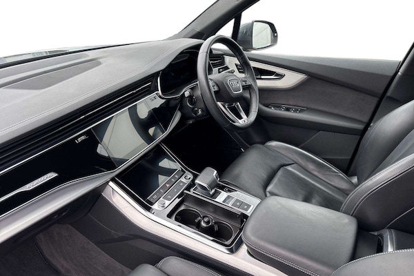 Used Audi Q7 2023 for sale - 76242597: Photo 2