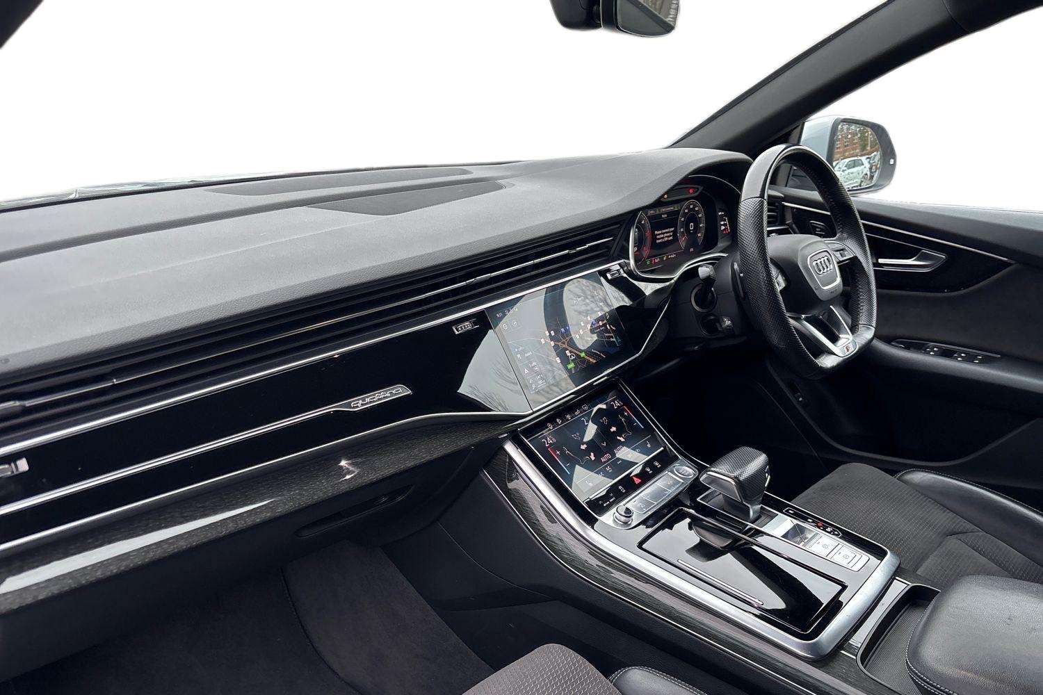 Used Audi Q8 2018 for sale - 77397882: Photo 2