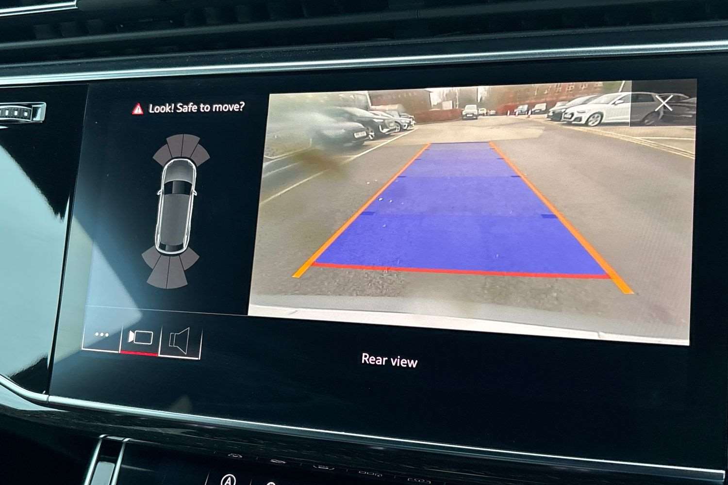 Used Audi Q8 2018 for sale - 77397882: Photo 26