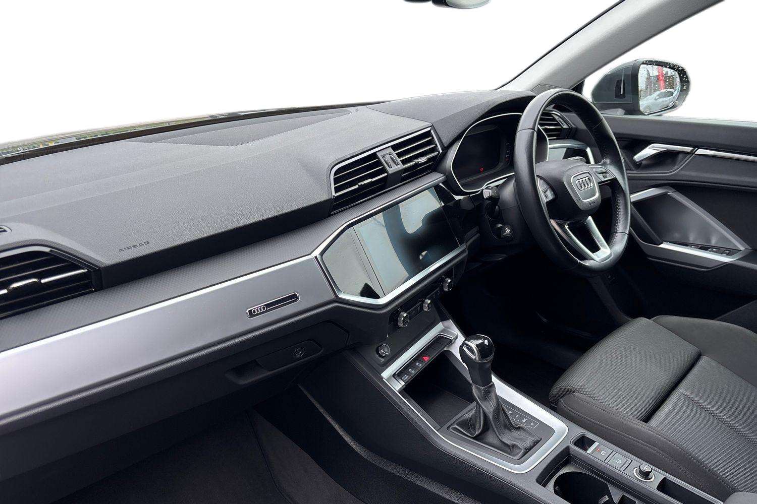 Used Audi Q3 2019 for sale - 77194392: Photo 2