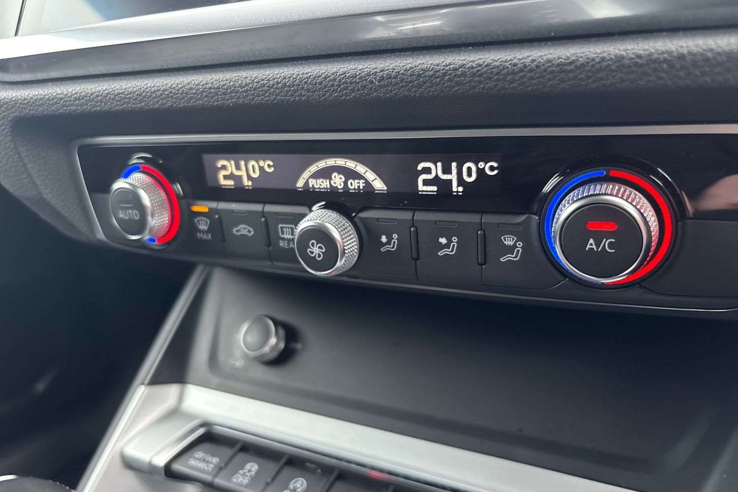 Used Audi Q3 2019 for sale - 77194392: Photo 28