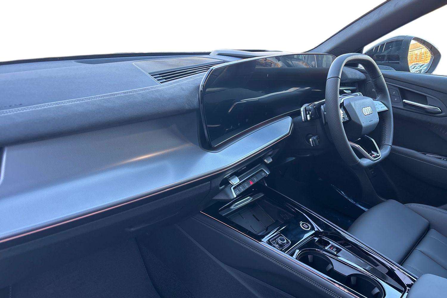 Used Audi Q3 2025 for sale - 77232962: Photo 2