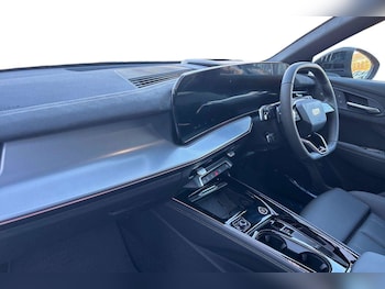 Used Audi Q3 2025 for sale - 77232962: Photo