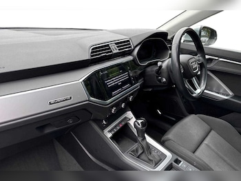 Used Audi Q3 2020 for sale - 75566438: Photo