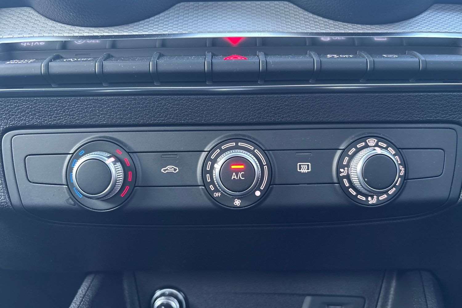 Used Audi Q2 2020 for sale - 77270236: Photo 28