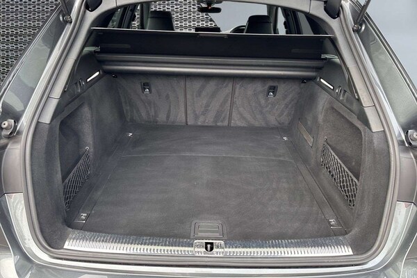 Used Audi RS4 2023 for sale - 76286350: Photo 13