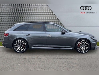 Used Audi RS4 2023 for sale - 76286350: Photo