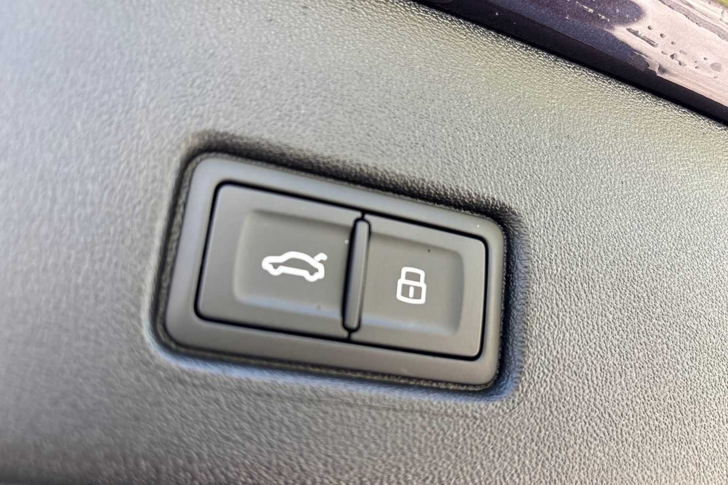 Used Audi Q4 e-tron 2025 for sale - 76286457: Photo 32