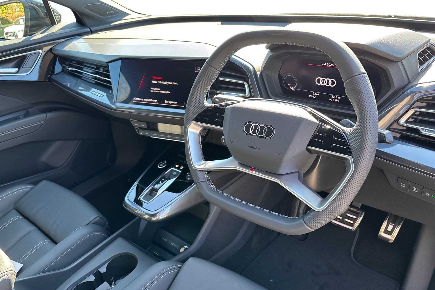 Used Audi Q4 e-tron 2025 for sale - 76286457: Photo 6