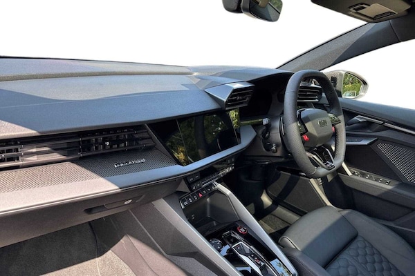 Used Audi RS3 2025 for sale - 75699486: Photo 2