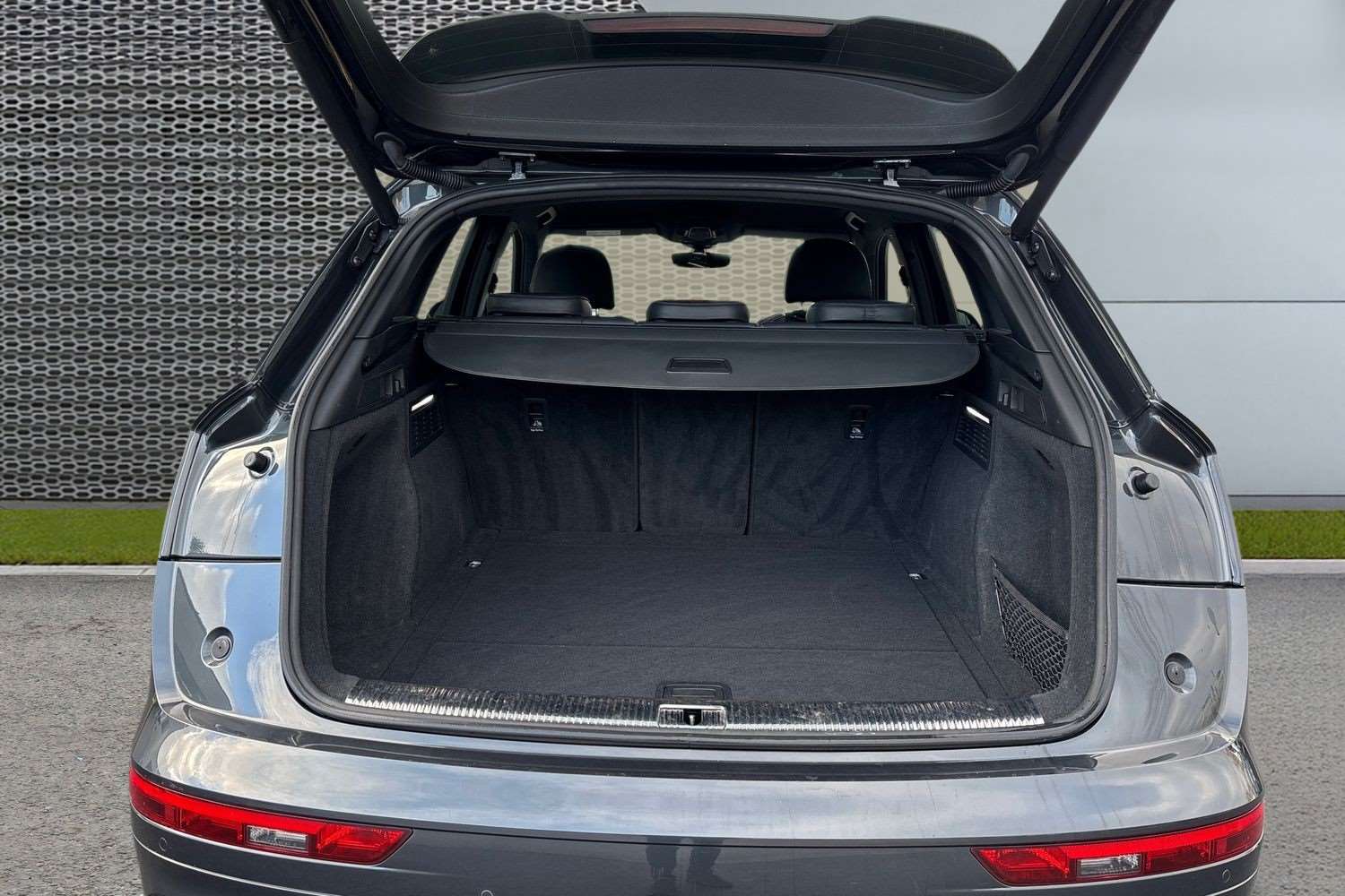 Used Audi Q5 2018 for sale - 76804909: Photo 13