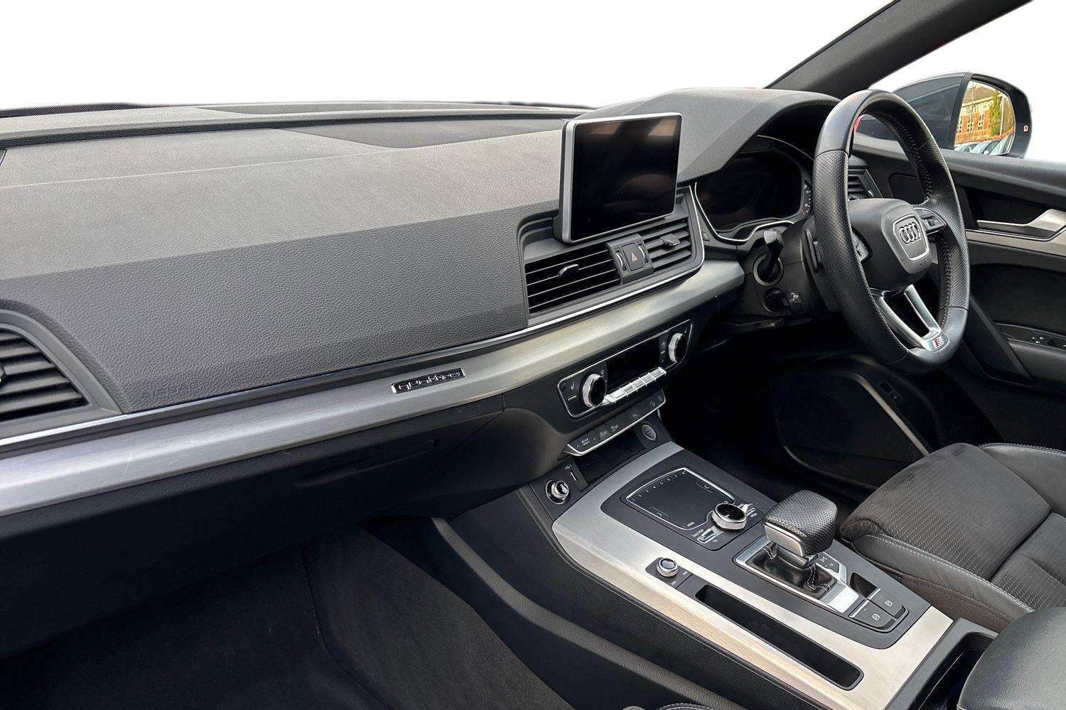 Used Audi Q5 2018 for sale - 76804909: Photo 2