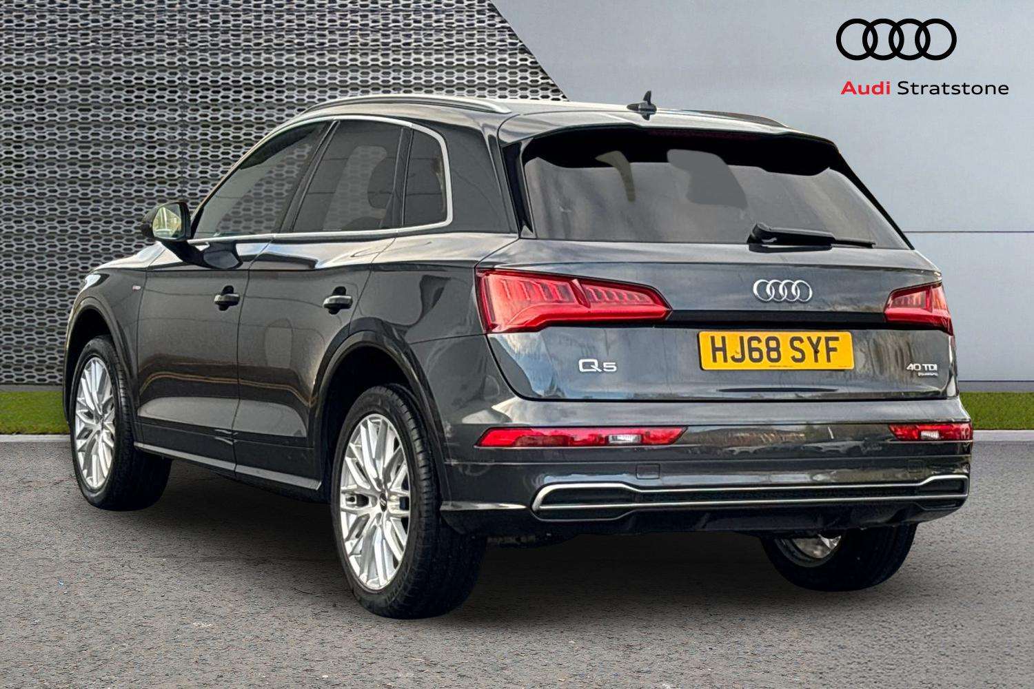 Used Audi Q5 2018 for sale - 76804909: Photo 3
