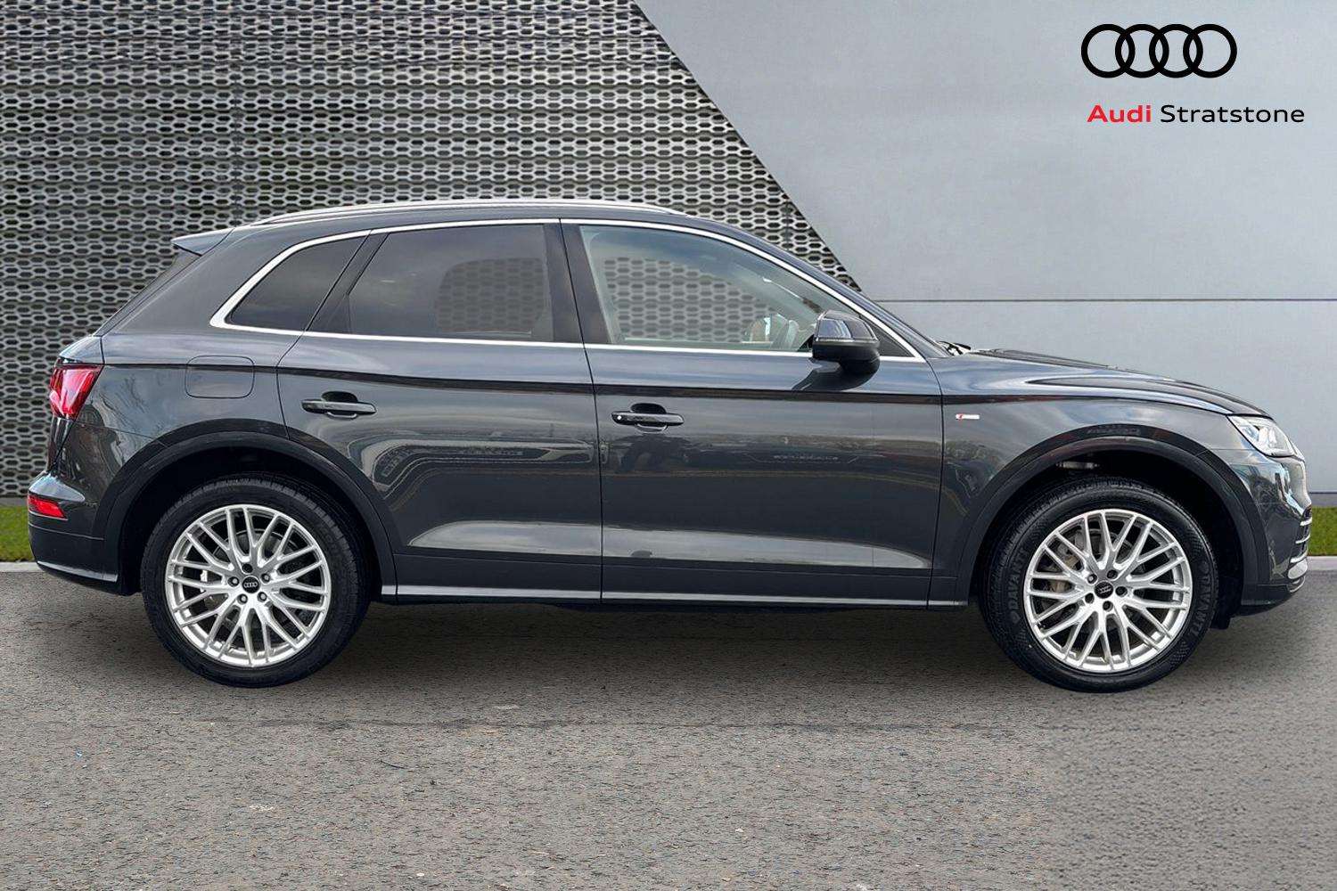 Used Audi Q5 2018 for sale - 76804909: Photo 4