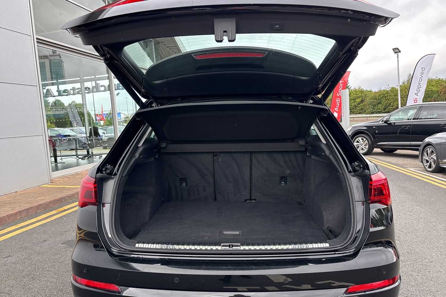 Used Audi Q3 2019 for sale - 76421246: Photo 11