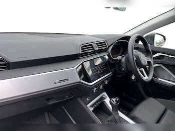 Used Audi Q3 2024 for sale - 79002285: Photo