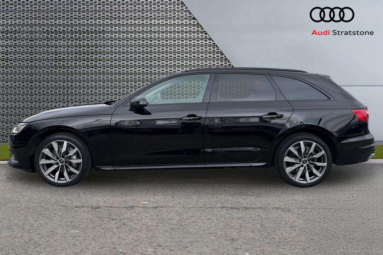 Used Audi A4 2022 for sale - 77526957: Photo 8