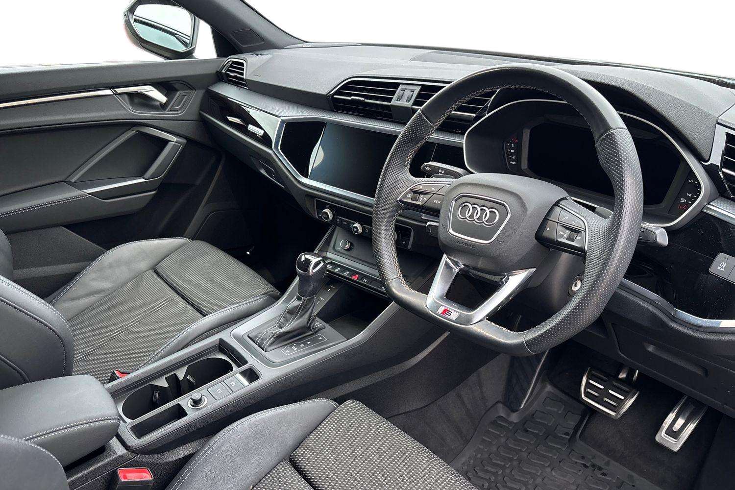 Used Audi Q3 2023 for sale - 77099620: Photo 2