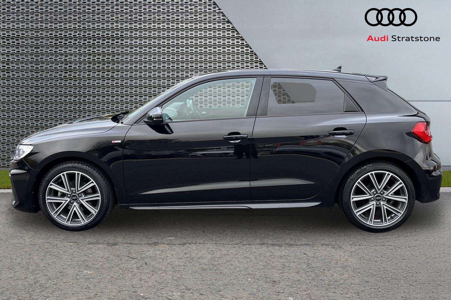 Used Audi A1 2023 for sale - 76242544: Photo 8