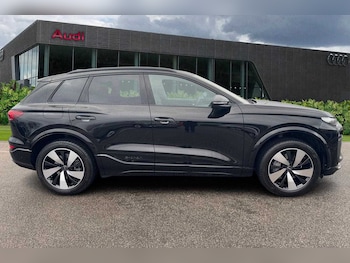 Used Audi Q6 e-tron 2024 for sale - 74716609: Photo
