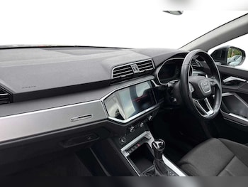 Used Audi Q3 2019 for sale - 75637721: Photo